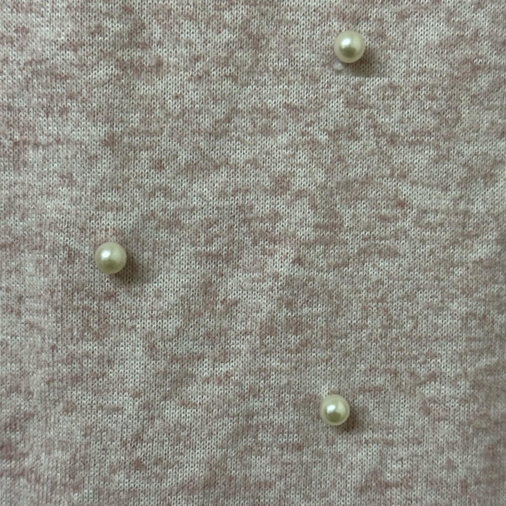 Elegant Pink Blouse with Pearl Accents - Picture 3 of 10